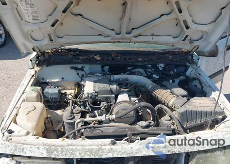 1996 Geo Tracker from USA, damaged, VIN 2CNBE1369T6943219